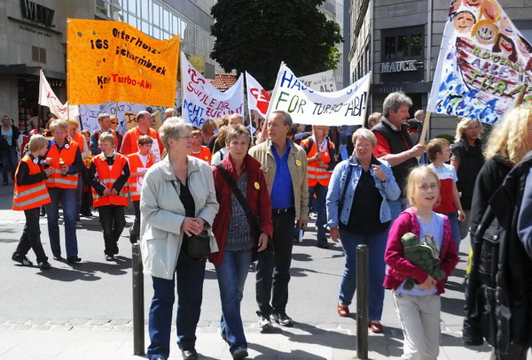 SchuelerDemo   023.jpg